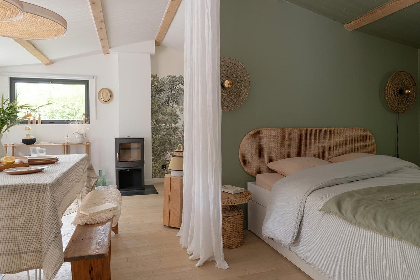 Coin nuit en alcôve, cabanon de Venelles