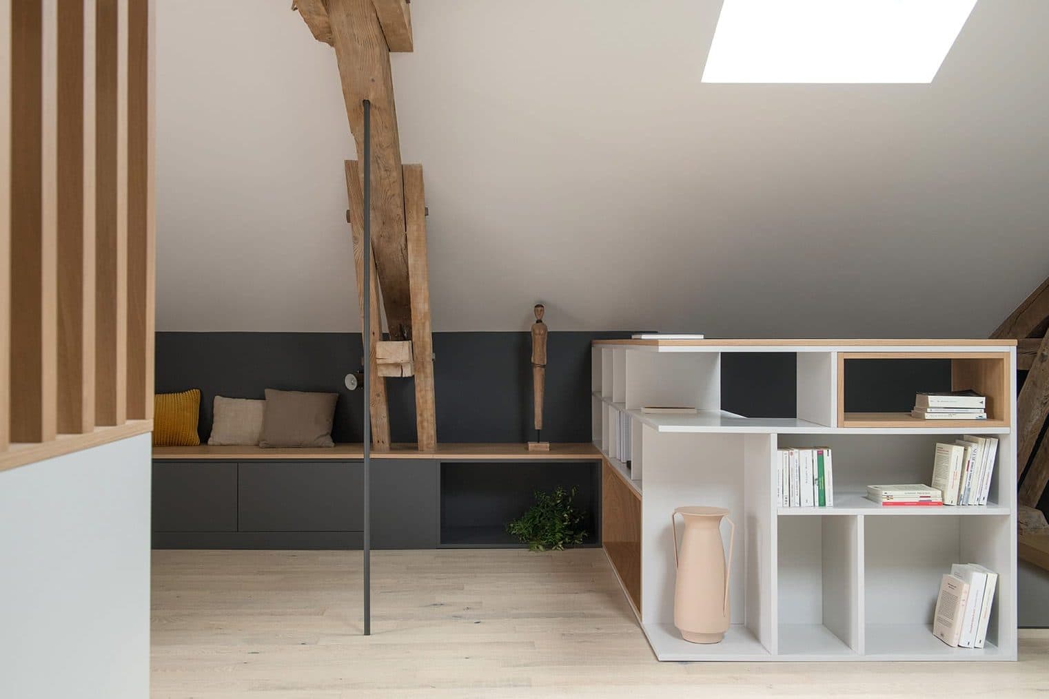 Bureau et bibliothèque de la suite